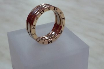 Женское кольцо даймонт