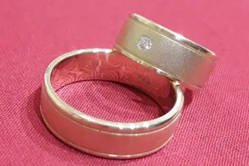 Матовые обручальные кольца