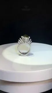 🌟 За кулисами создания уникального кольца! 🌟 В этом видео мы расскажем вам удивительную историю одного кольца, которое с